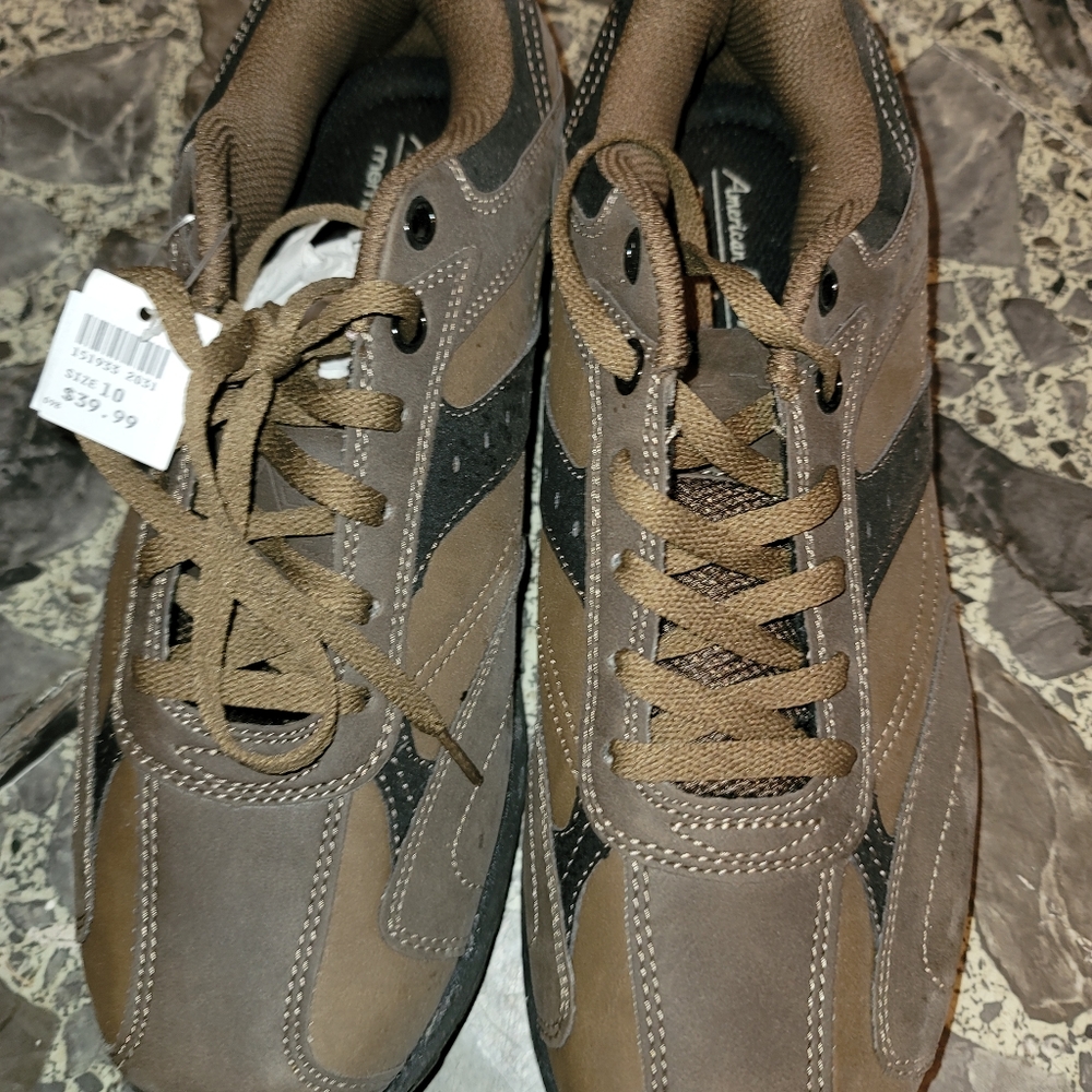 Men's Size 10 American Eagle
